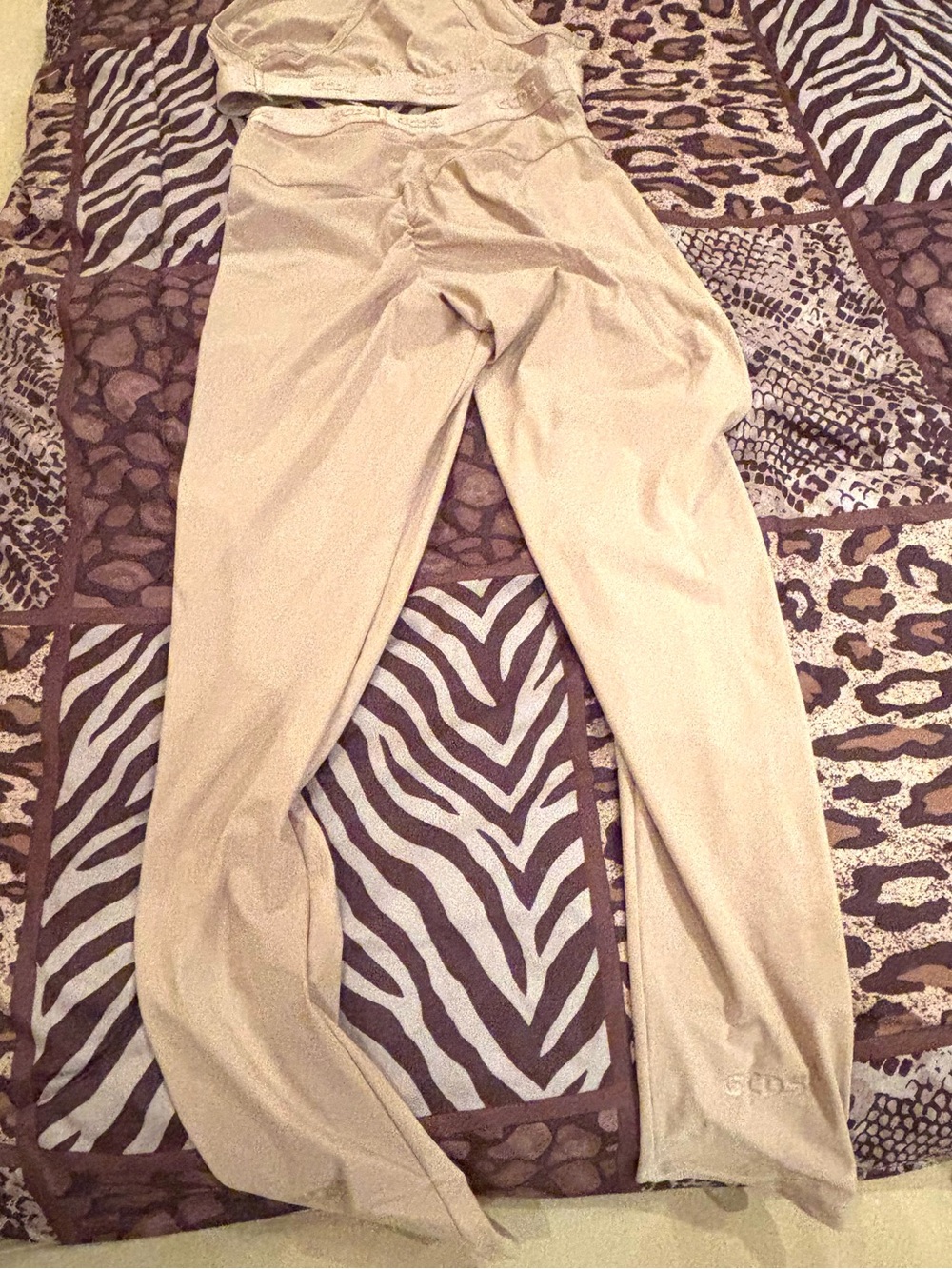 Gcds Light Beige crop top and leggings